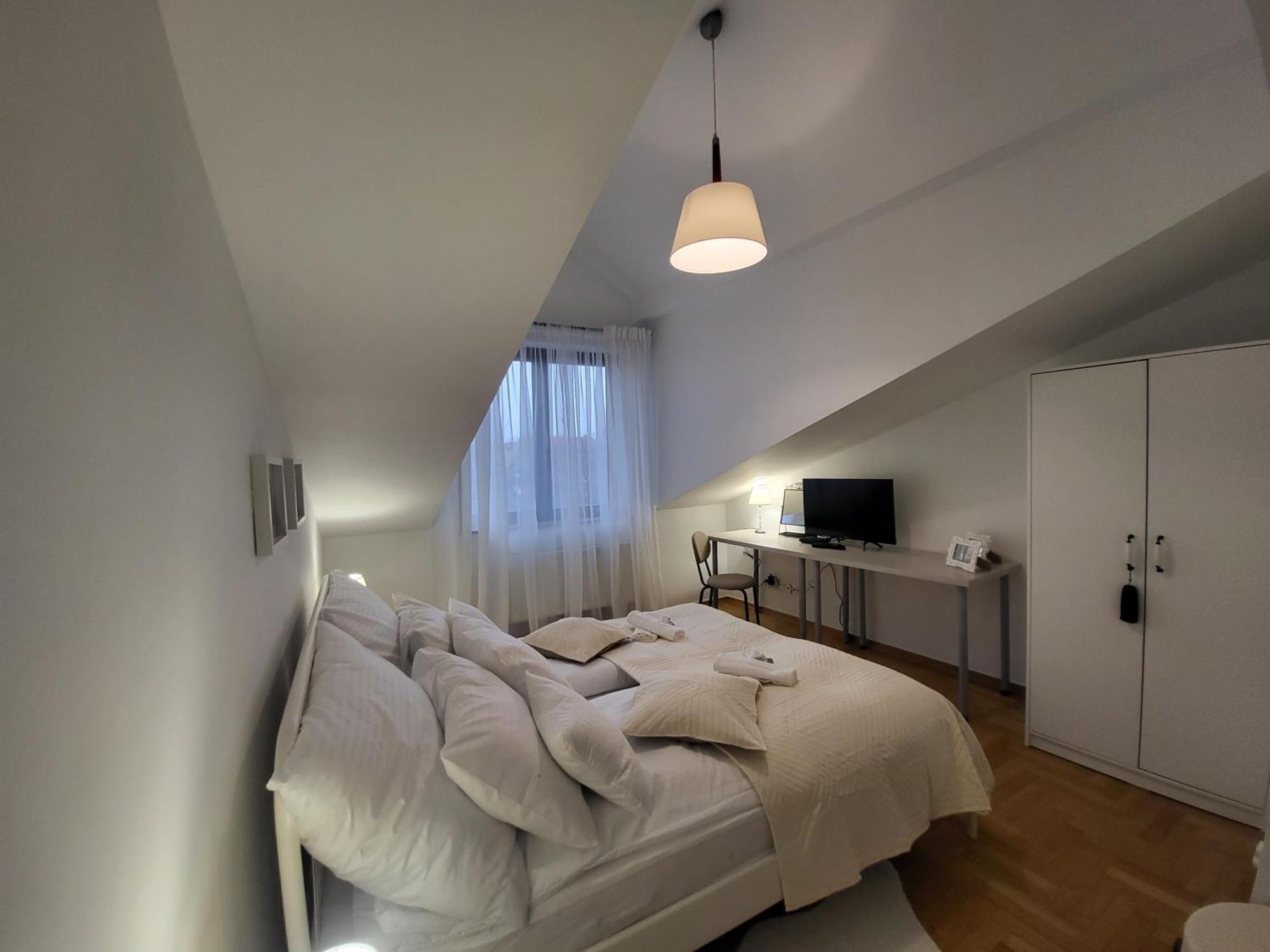 Kochanowskiego 12 * Kraków